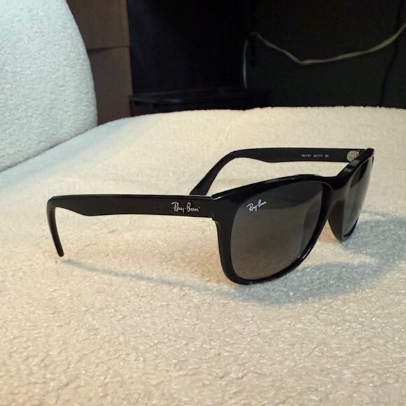 Ray-Ban 4181 Sunglasses - Picture 1 of 11
